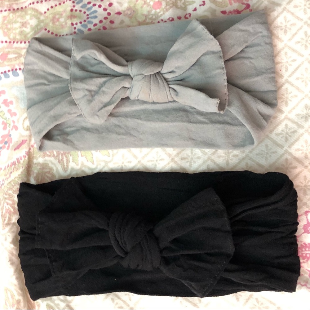*** SOLD!!!! *** 2 baby bling bows